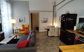 Olive Tree City Apartment